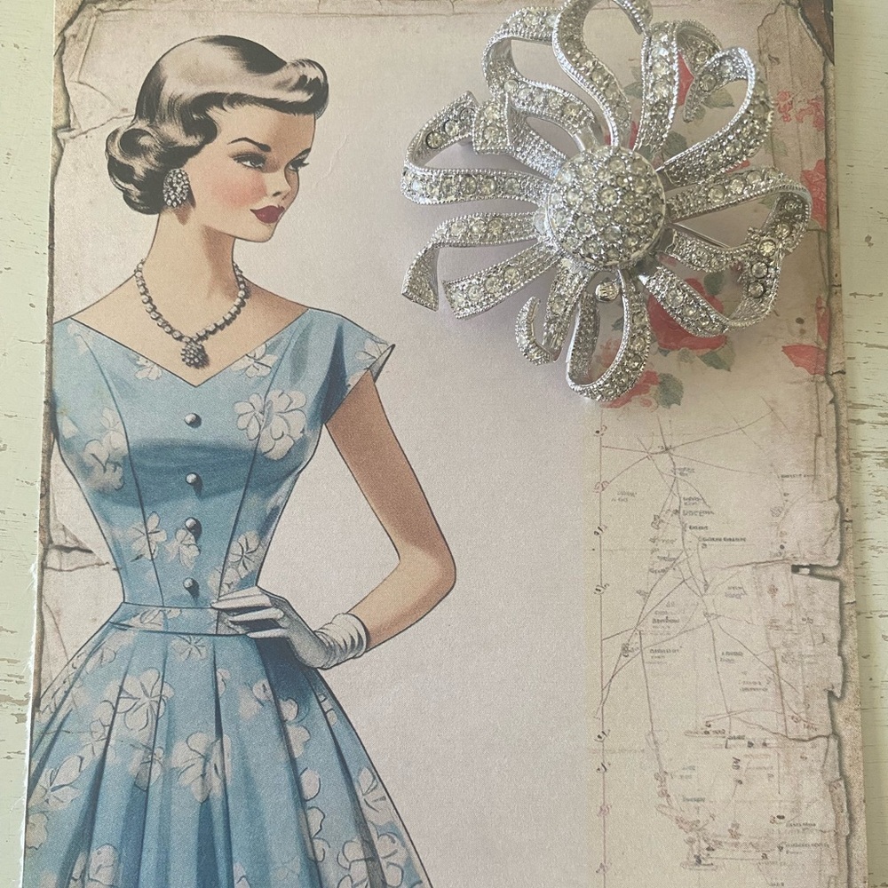 Vintage Rhinestone Brooch